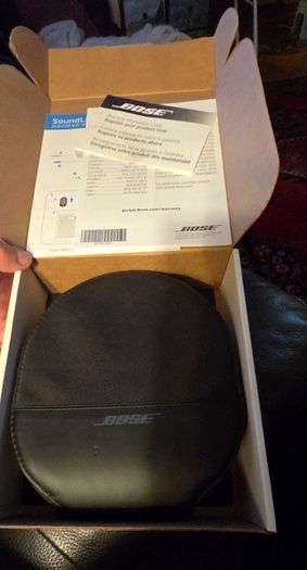 Bose SoundLink Around-Ear Wireless Headphones II Black