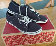 New -Vans Navy Canvas Size UK 8