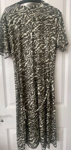 Ladies dress