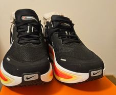 Nike Vomero Plus running shoes