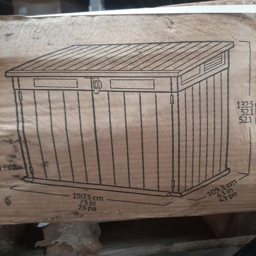 Garden storage box
