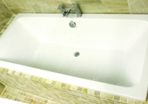 Clearance: Q  Bath   D/e   1700  X  700