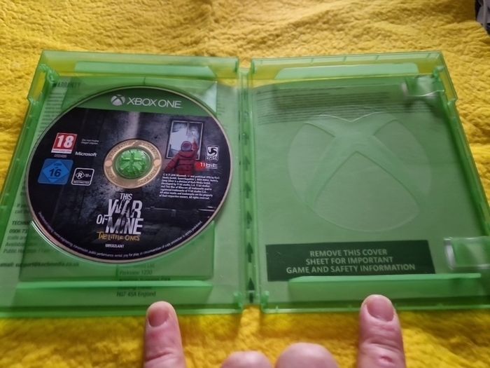 The war of mine The little ones xbox One games Original