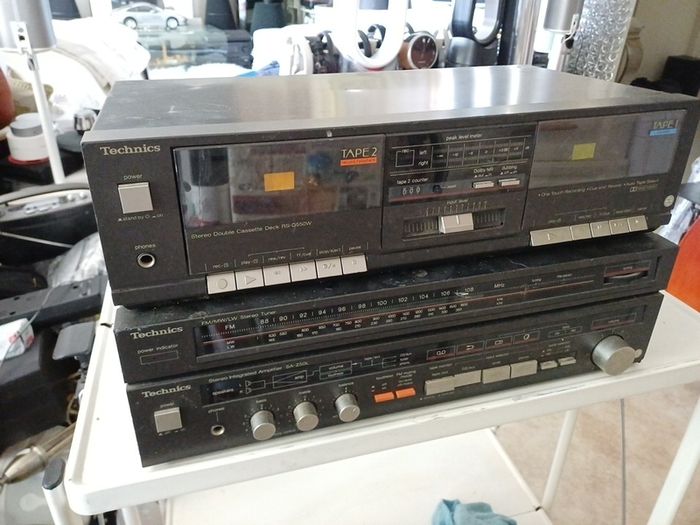 Technics amplifier and cassette player  for repair or parts