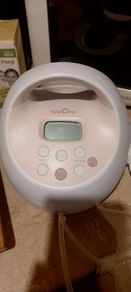 Spectra S2 breast pump