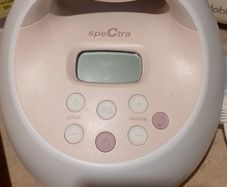 Spectra S2 breast pump