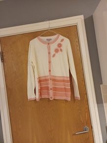 SaSa   Cardigan. S.12. New.