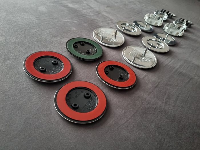 BMW Badges Front/Rear/Wheel Caps/Steering Wheel Badges Brand New