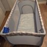 Hauck travel cot/playpen Image 2