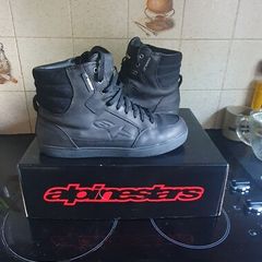 alpinestars motorbike runners