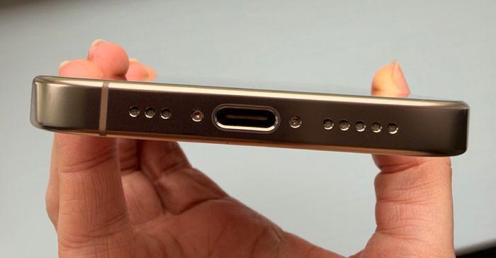 iPhone 16 Pro 128GB Desert Titanium