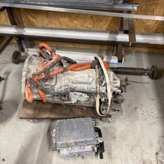 Lexus GS450h Transmission and Inverter