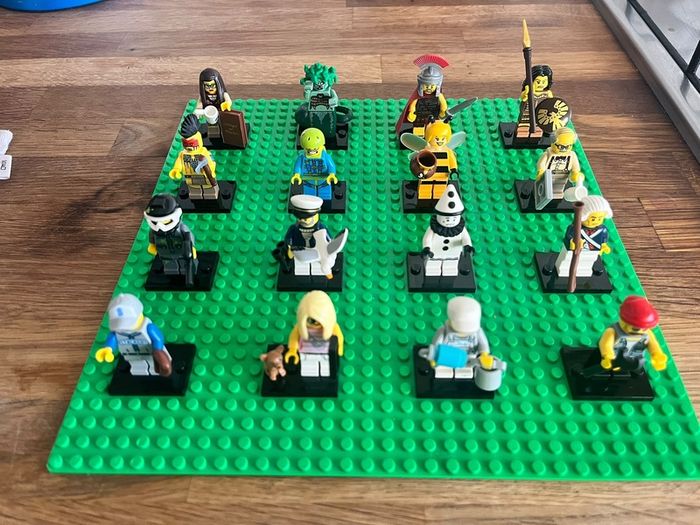 Premium LEGO Collectible Minifigure Master Collection (Series 1-11 + Team GB Olympics)