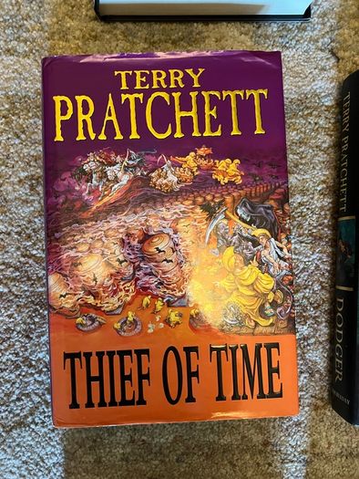 21 Discworld books Hardcover