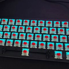 Glorious gmmk compact and HyperX haste mouse