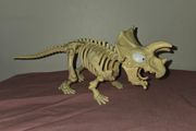 Zuru Smashers Epic Dino Egg Collectibles Series 3 Skeleton Triceratops Figure