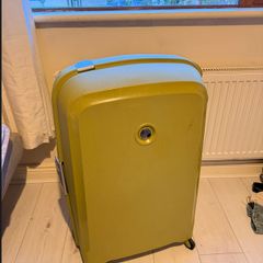 Large 20kg Hardshell Suitcase