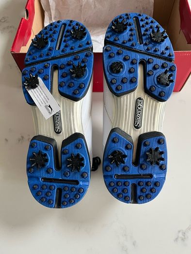 golf shoes