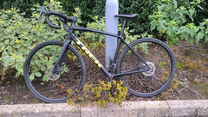 Road bike size M