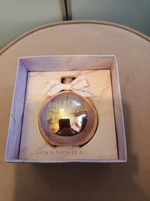 Baylis and Harding beauty bauble