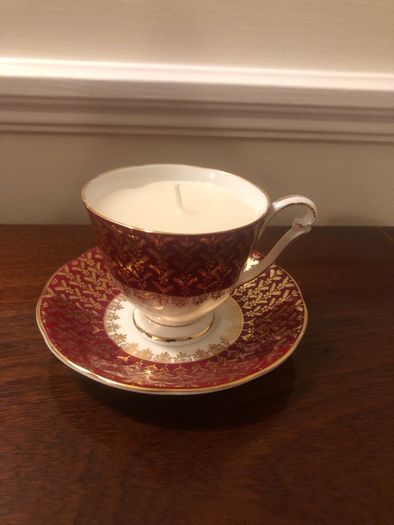 Vintage tea cup and saucer candle