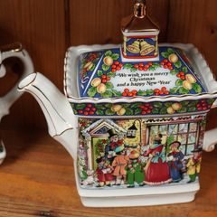 Sadler_A Christmas Carol_Teapot