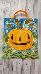 Trick or treat bags. Halloween bags.
