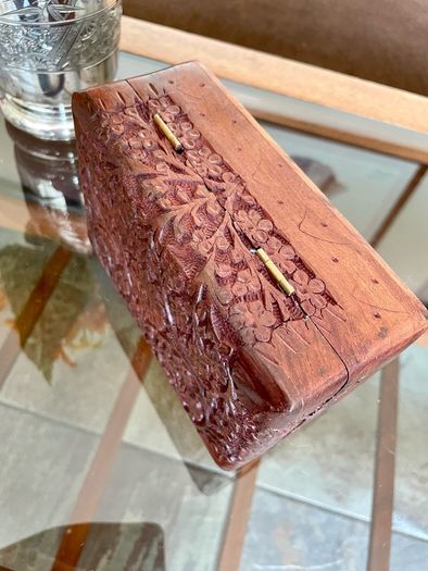 Vintage Indian Floral Design Hand Carved Sheesham Rose Wood Jewellery Keepsakes Box