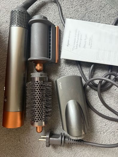 Dyson styler with box