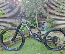 Santa Cruz Nomad 6 CS, L, extras, LIKE NEW, Mountain Bike