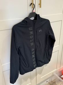 under armour windbreaker and top
