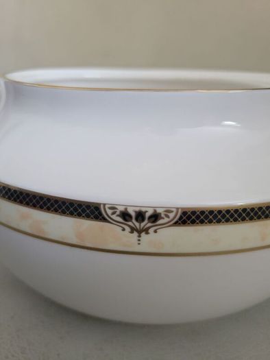 Spode Avignon teapot