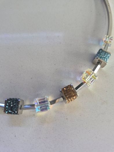 Coeur de Lion GeoCUBE Necklace- Beautiful Blue & Gold