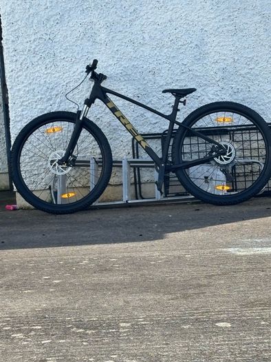 men bicycle