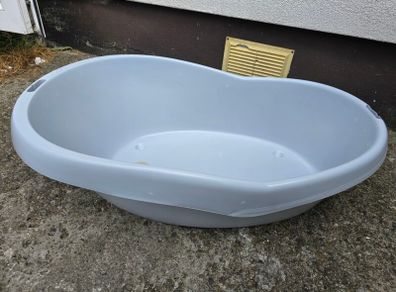 Baby bathtub