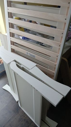 mamas&papas cot bed with mattress in perfect condition