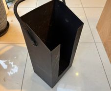 Briquette holder