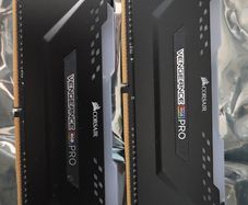 16GB DDR4 Corsair Vengeance Pro RGB