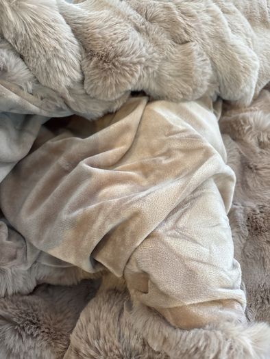 Faux fur polyester throw taupe