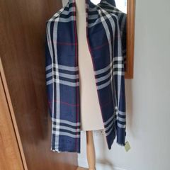 Beautiful Cashmere Wrap/Scarf New with Tags