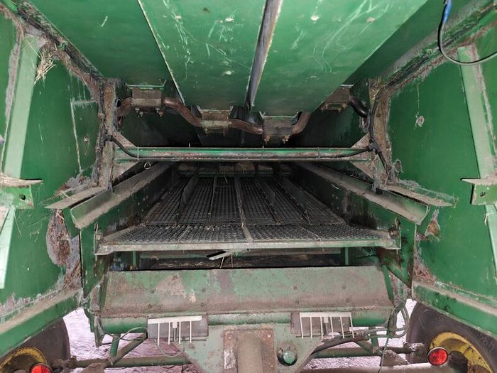 Combine harvester  1065