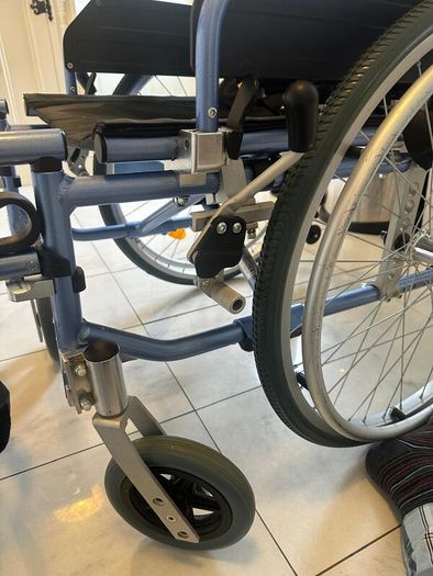 Manual wheelchair Aktiv X5