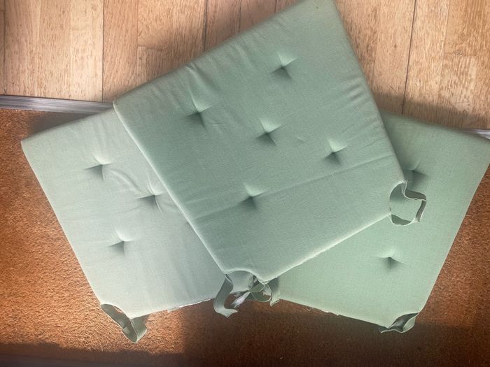 Chair cushions x 3