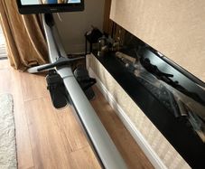 Hydrow rower .. origin ..top of the range rower
