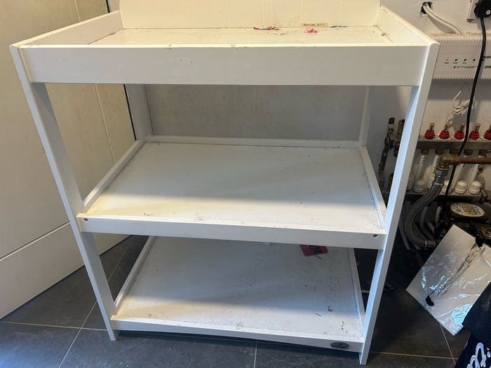 changing table x2