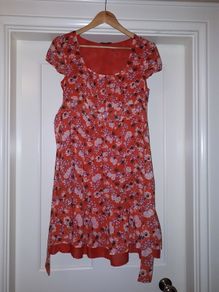Gorgeous red flowery dress Size 12 Dunnes