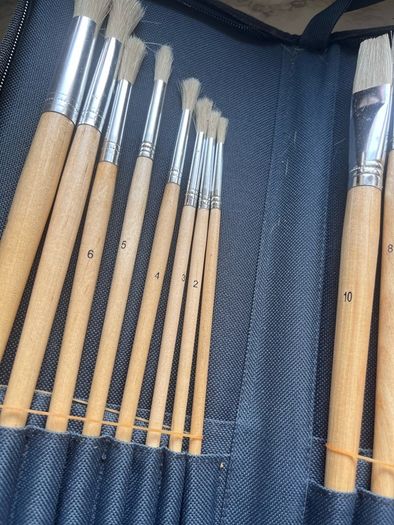 Paint brushes