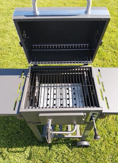 Charcoal bbq