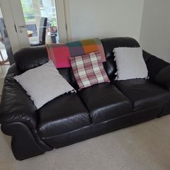 Set of 2 black leather couches for sale