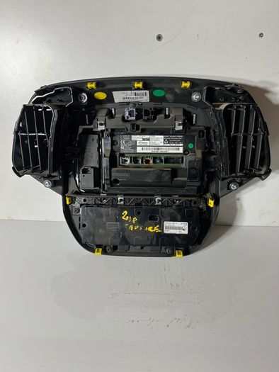 2018 Renault Captur (2R) 259157606R NAVIGATOR DISPLAY With Trim And Climate. A1l1b49s